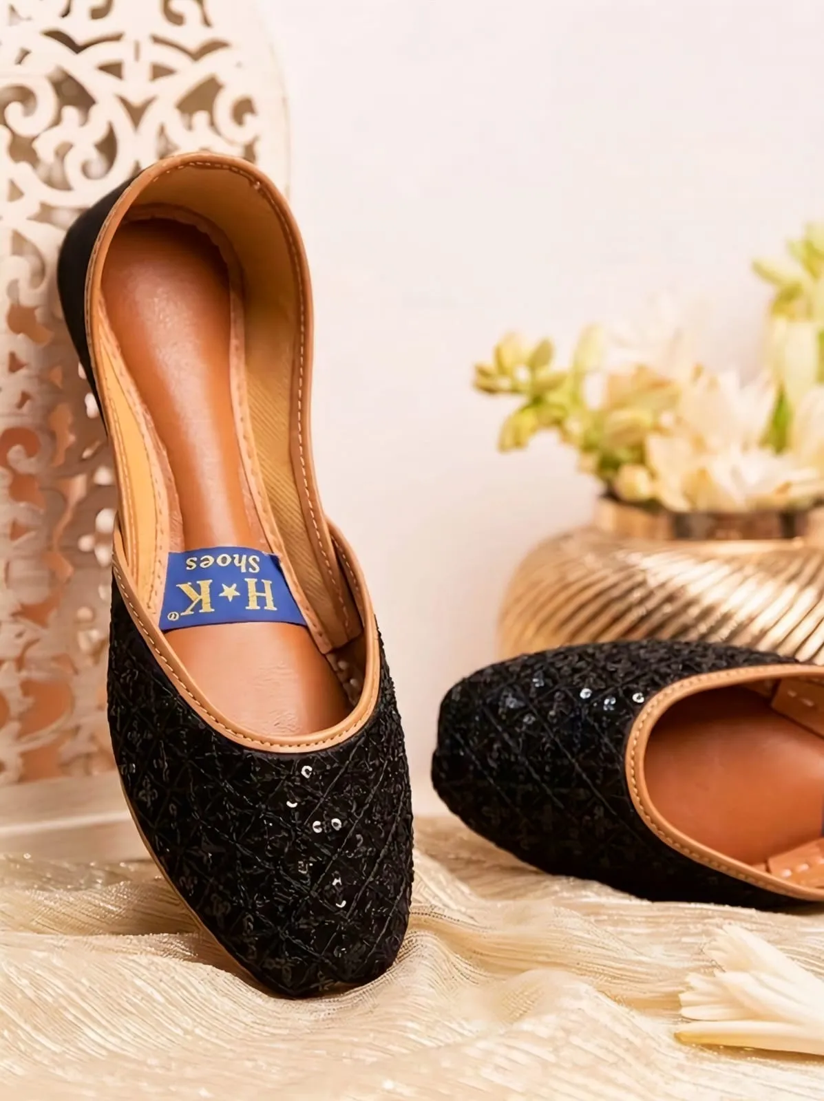 Ladies Stylish Khusa Collection Trendy Footwear for Women (2)