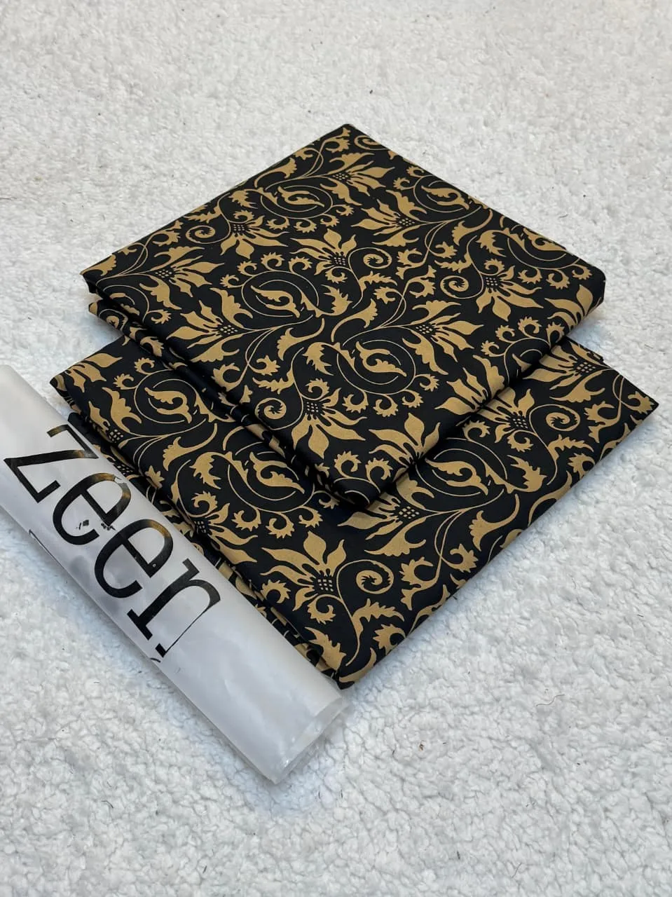 Zeen Black & White Lawn 2PC Suit 2026 | Printed Shirt Trouser Collection